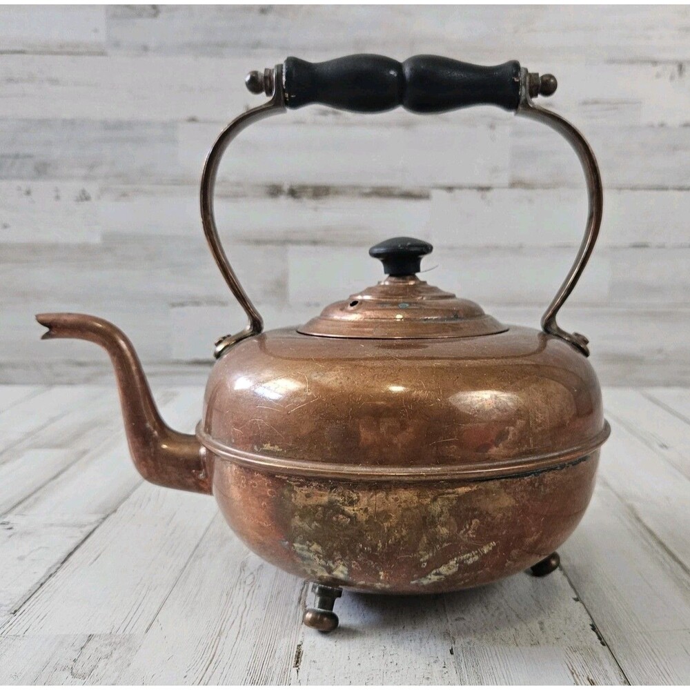 Vintage English Copper Tea Kettle – Made in England – Wooden Handle – Patina